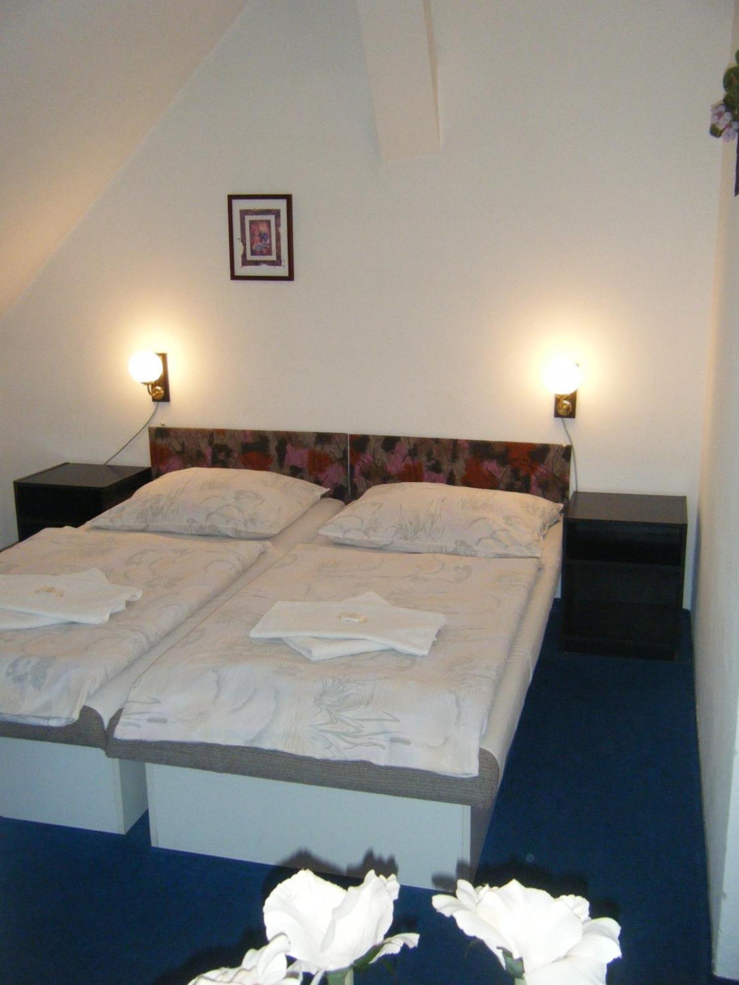 Hotel Parkan Prachatice Ruang foto